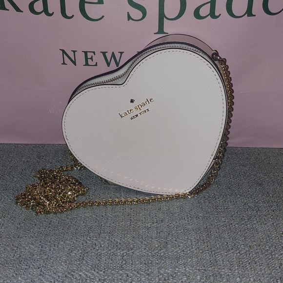 Last one! Kate Spade Love Shack Mini Heart Light Pink Crossbody in Light Pink - Picture 3 of 9
